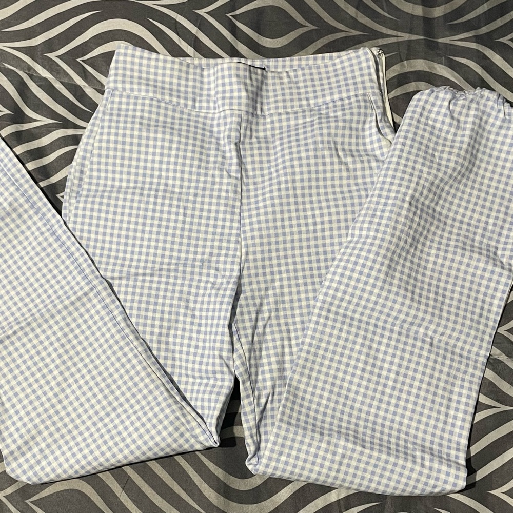 Cropped Plaid pants by Forever 21